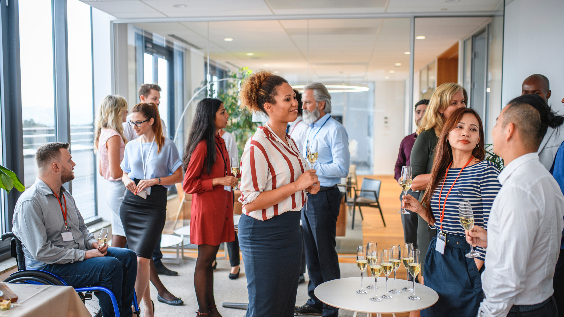 urodziny-i-imieniny-w-pracy-jak-stworzyc-zdrowe-zasady-zrzutek-i-swietowania-by-nikogo-nie-wykluczac